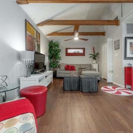 Hidden Couples Loft Retreat In Heights Foodie District Tampa Exterior photo