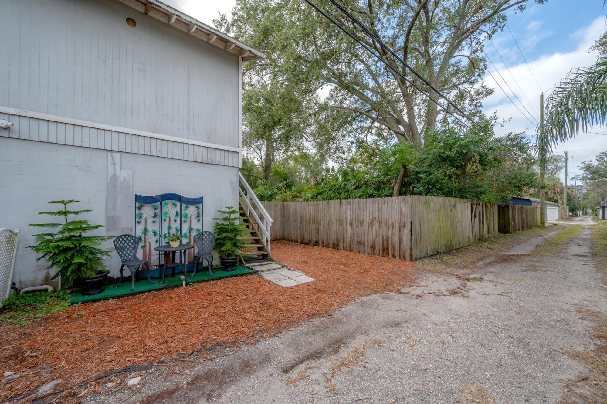 Hidden Couples Loft Retreat In Heights Foodie District Tampa Exterior photo